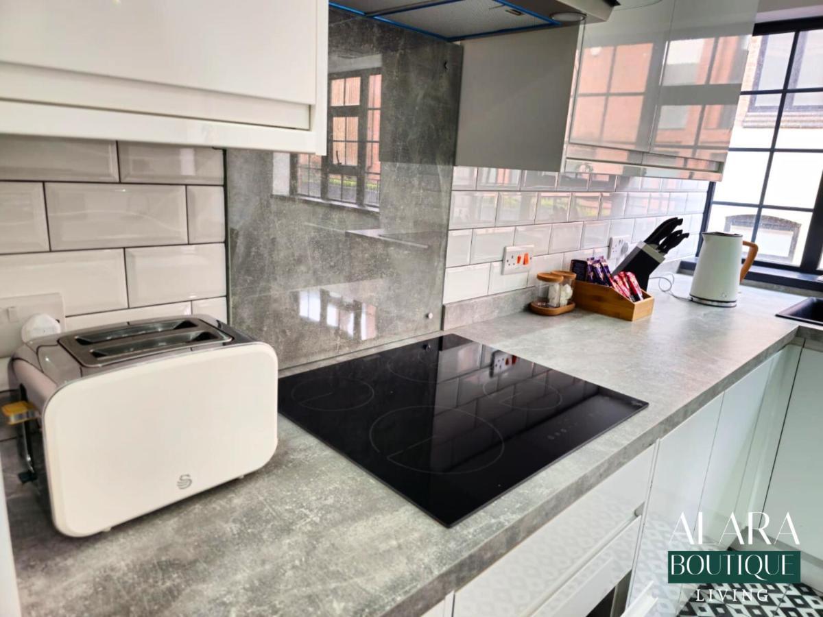 3 Floor Townhouse Luxury Living Alara Boutique Apartment Бирмингам Екстериор снимка