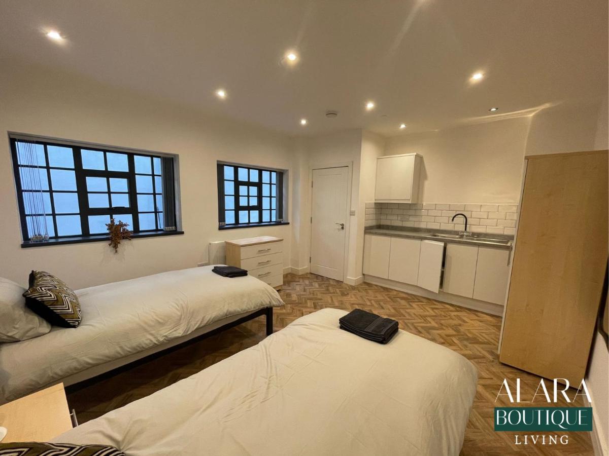 3 Floor Townhouse Luxury Living Alara Boutique Apartment Бирмингам Екстериор снимка