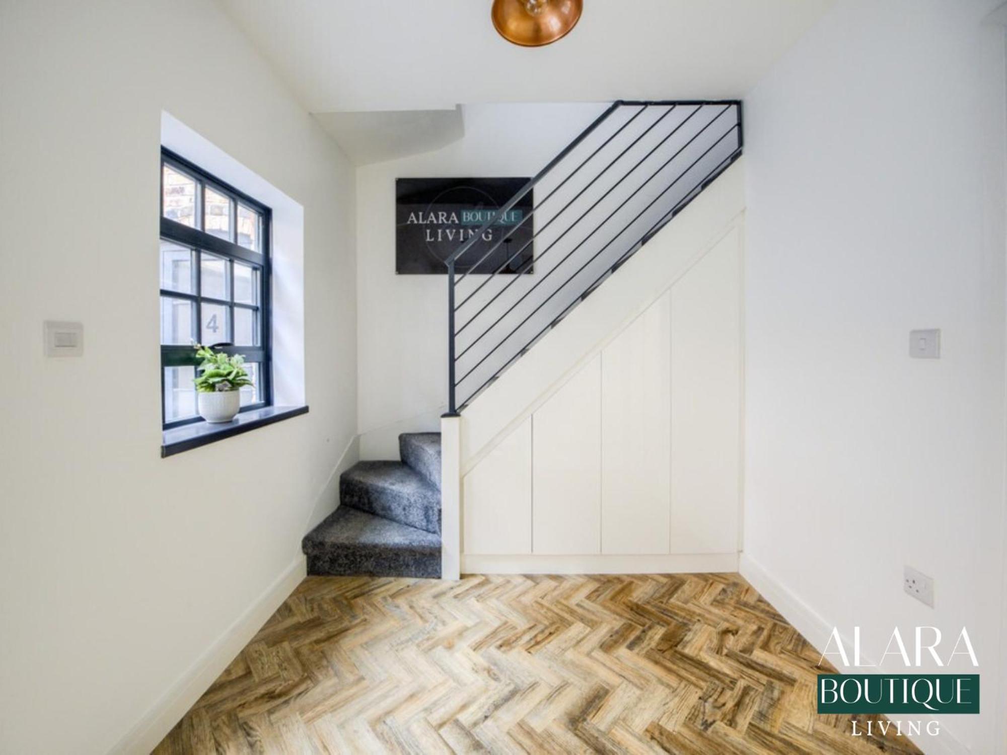 3 Floor Townhouse Luxury Living Alara Boutique Apartment Бирмингам Екстериор снимка