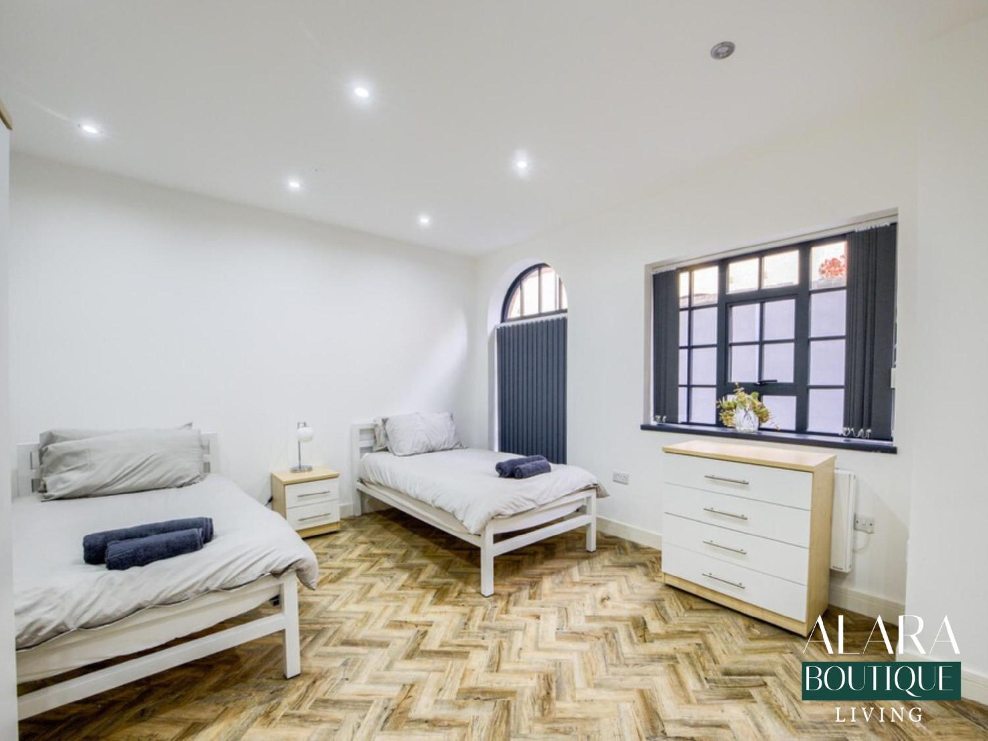 3 Floor Townhouse Luxury Living Alara Boutique Apartment Бирмингам Екстериор снимка